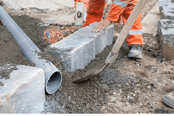 ניסור בטון בצנרת ביוב