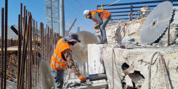 ליווי אתר בנייה לעבודות ניסור וקידוח בטון עבור אחים רחמה בע"מ
